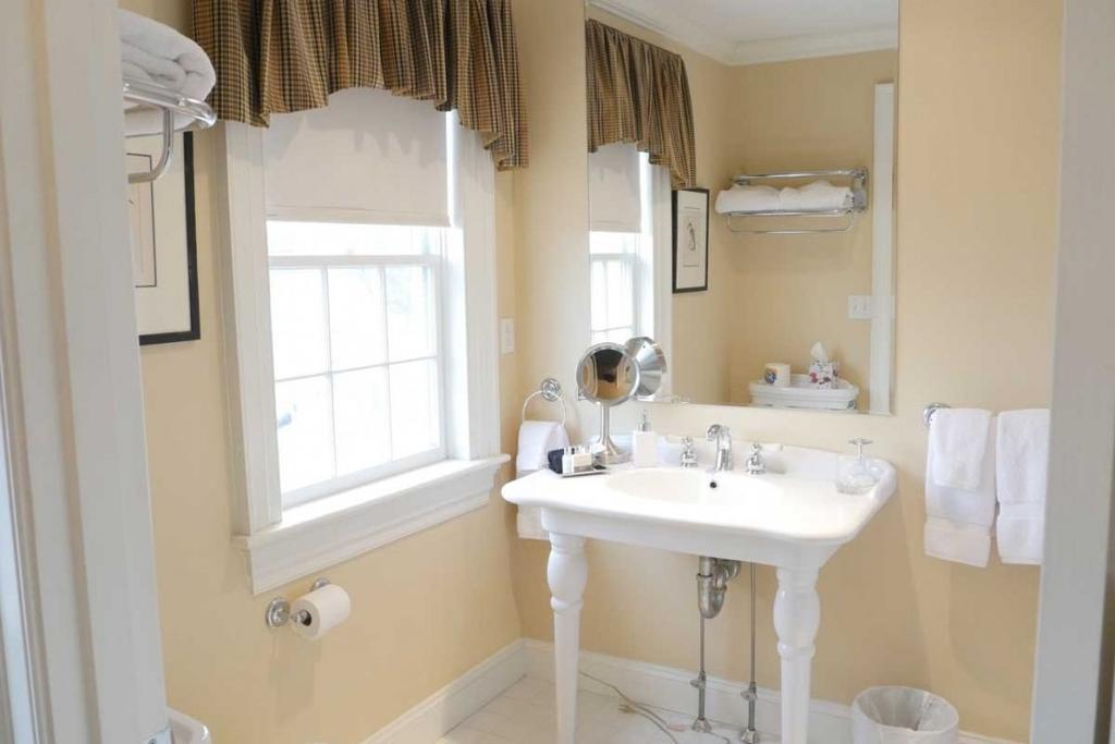 Compass Rose Inn Newburyport Bagian luar foto