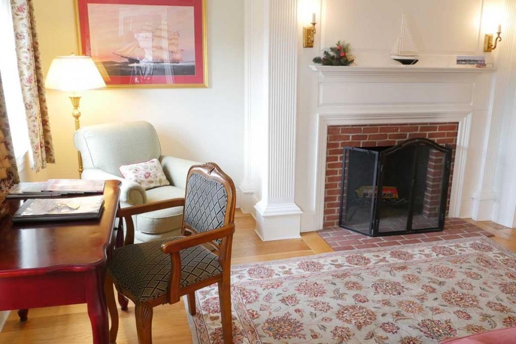 Compass Rose Inn Newburyport Bagian luar foto