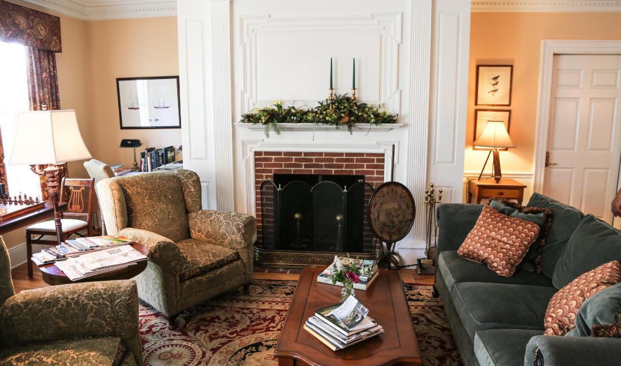 Compass Rose Inn Newburyport Bagian luar foto